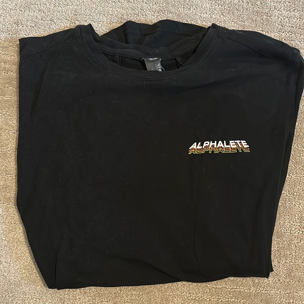 Alphalete short sleeve shirt in black, size large